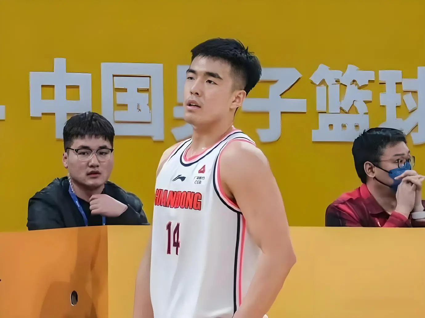 曝张文逸拒, JIrH
