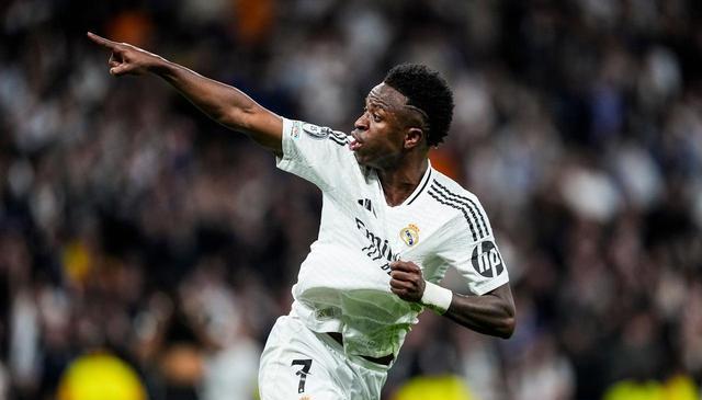 维尼修斯续, 俱乐部预算, src