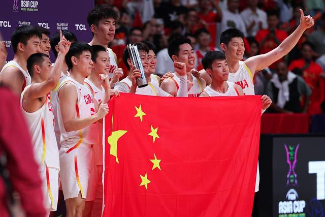 们的球员, 战屡败, ue