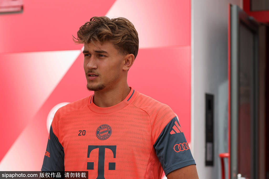 球迷们对帕, 试图弥补帕