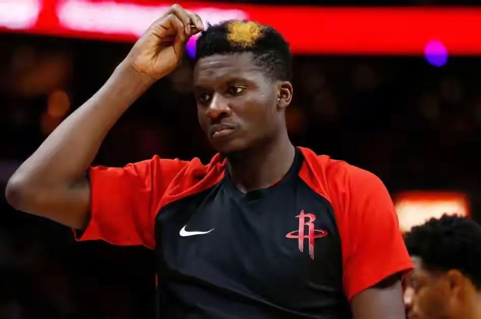 了球队的吸 了球队的吸